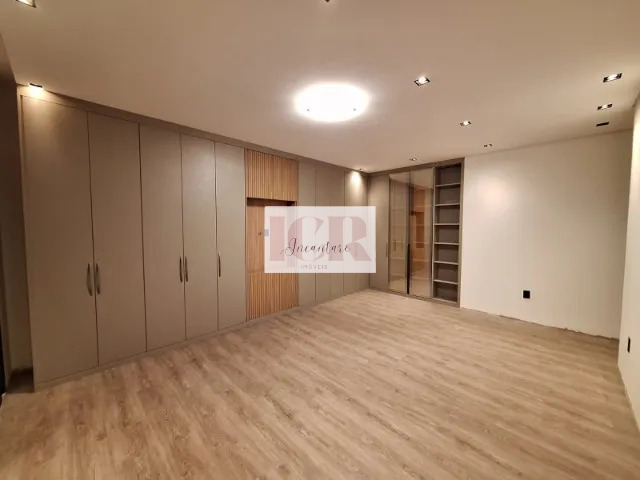 Casa de Condomínio à venda com 4 quartos, 317m² - Foto 4