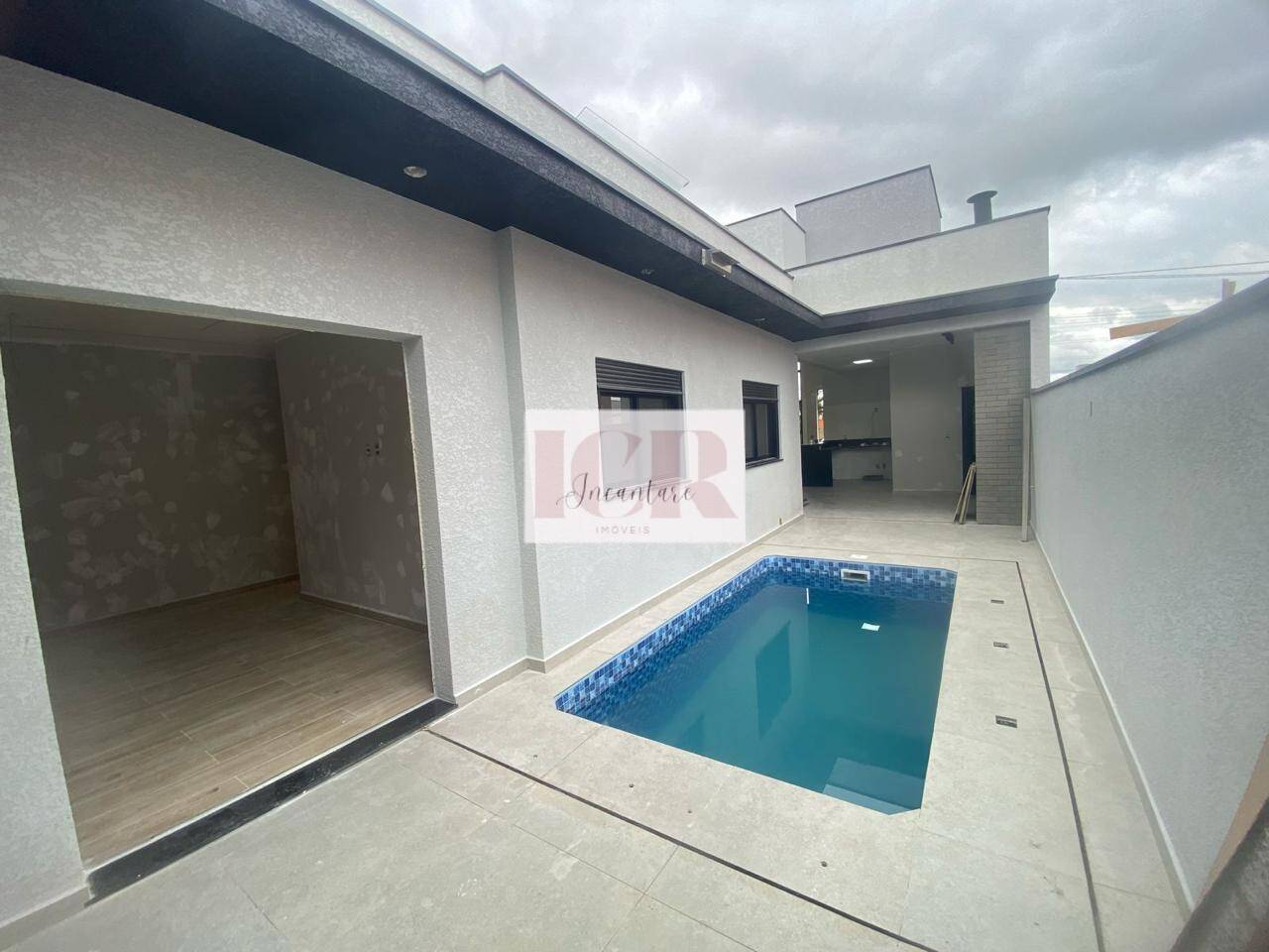 Casa de Condomínio à venda com 3 quartos, 148m² - Foto 2