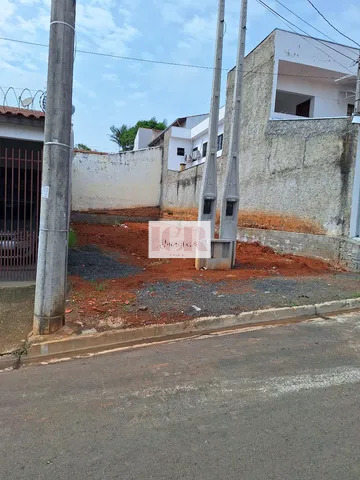 Terreno à venda, 140m² - Foto 1