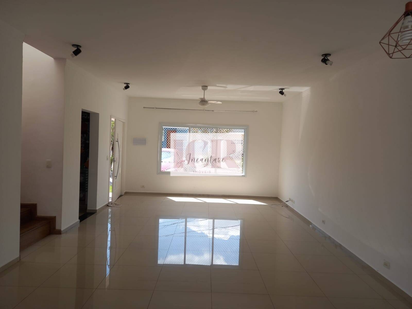 Casa de Condomínio à venda com 3 quartos, 163m² - Foto 3