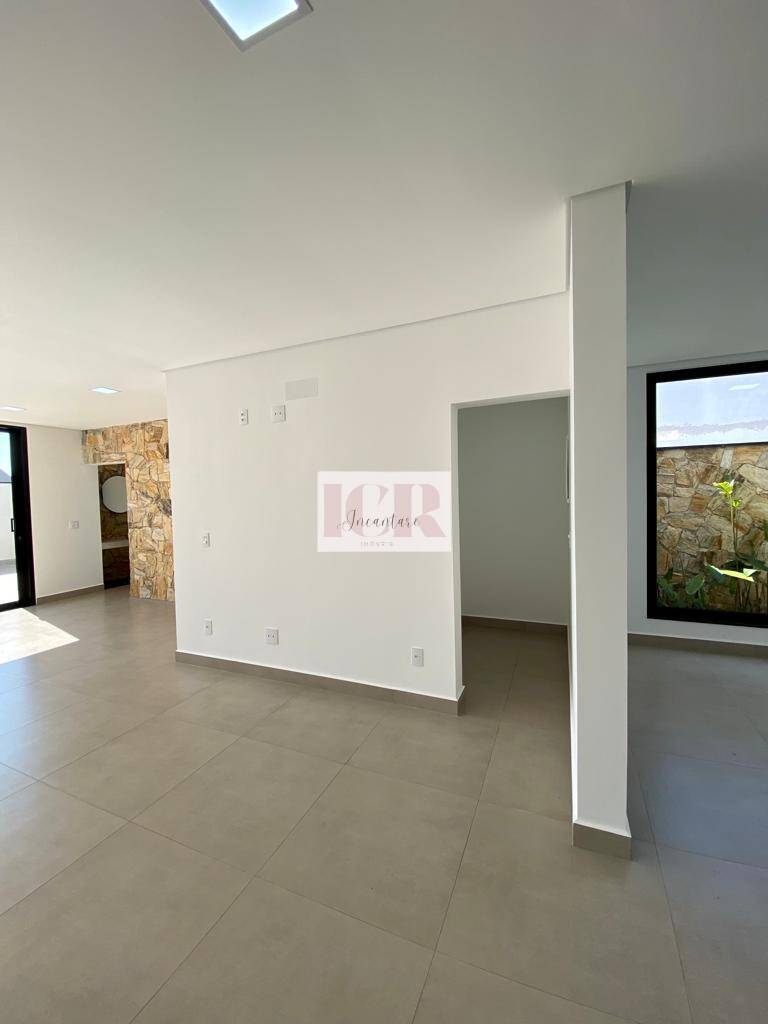 Casa de Condomínio à venda com 3 quartos, 236m² - Foto 31