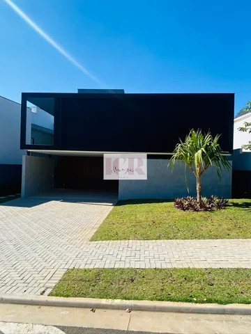 Casa de Condomínio à venda com 4 quartos, 355m² - Foto 1