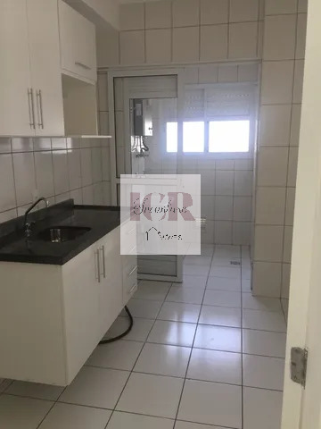 Apartamento à venda com 3 quartos, 79m² - Foto 4