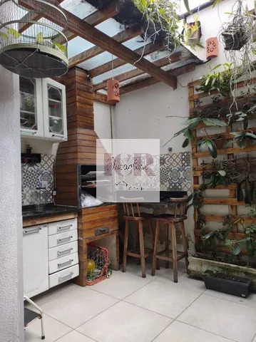 Sobrado à venda com 2 quartos, 125m² - Foto 3