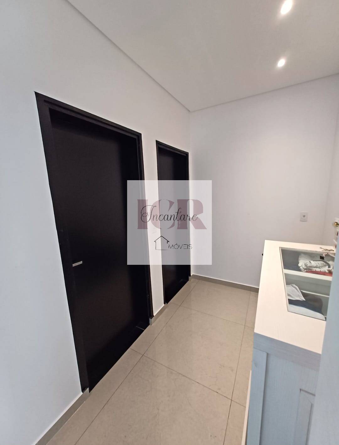 Casa à venda com 4 quartos, 250m² - Foto 16