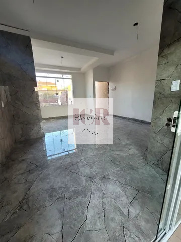 Casa à venda com 2 quartos, 69m² - Foto 1