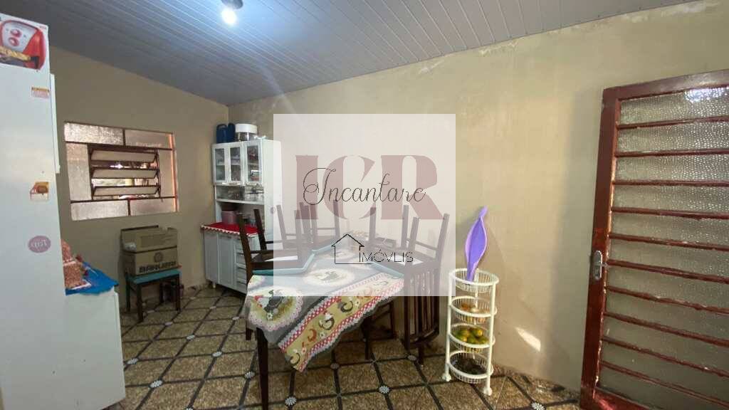 Casa à venda com 3 quartos, 91m² - Foto 2