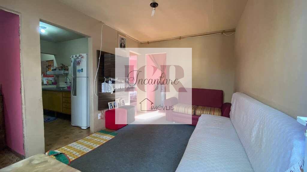 Casa à venda com 3 quartos, 91m² - Foto 1