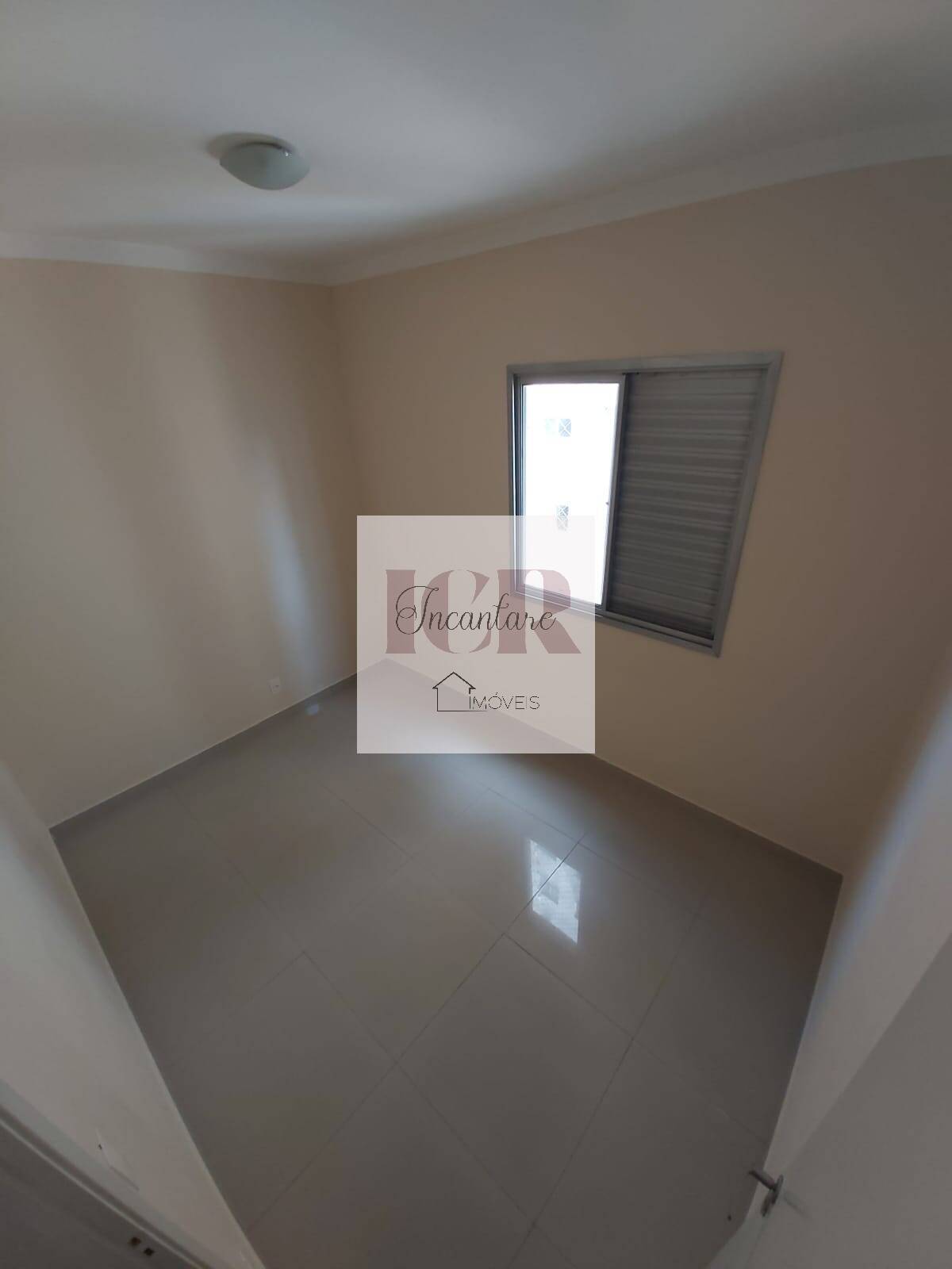 Apartamento à venda com 2 quartos, 48m² - Foto 2