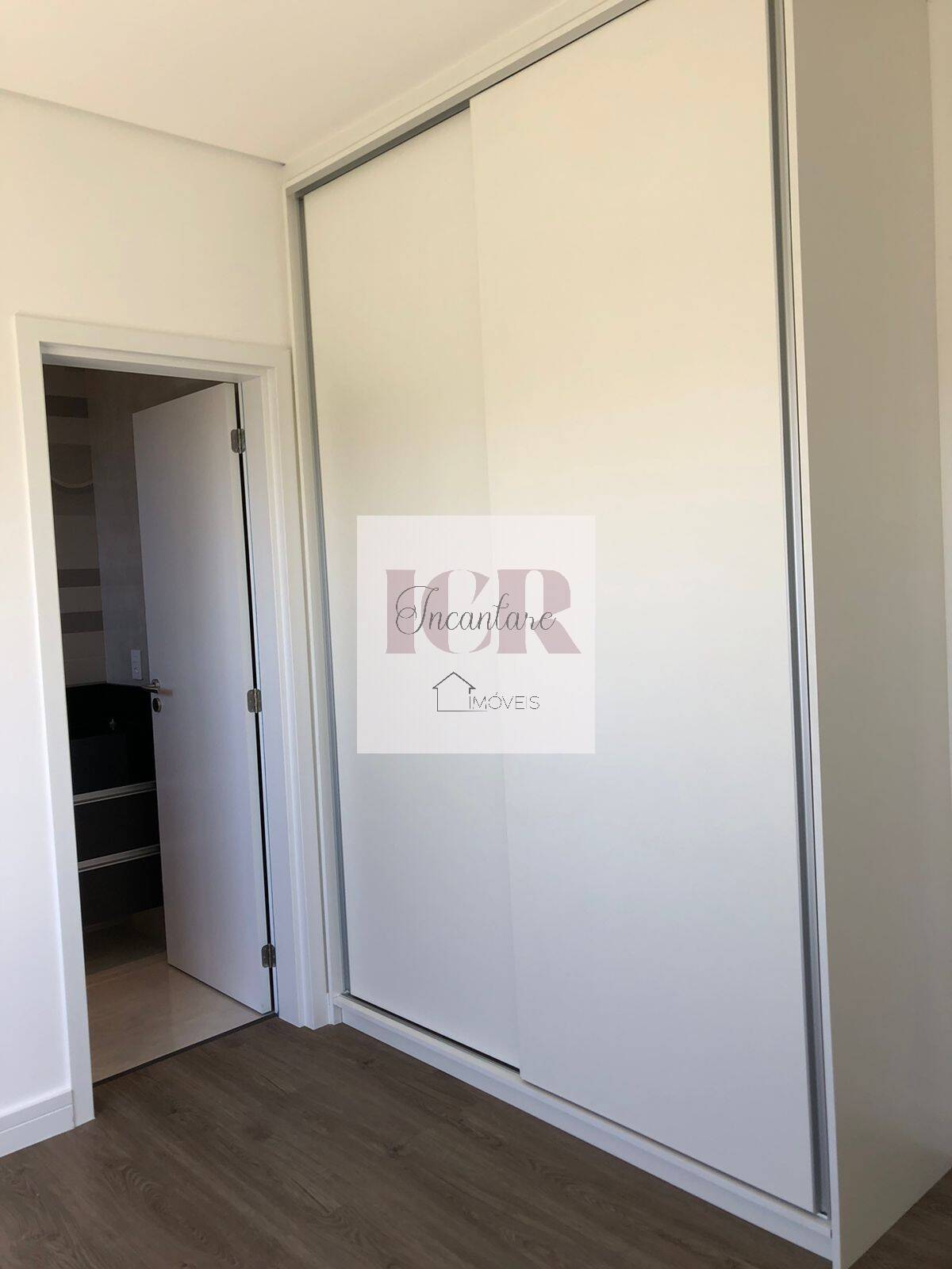 Casa à venda com 3 quartos, 187m² - Foto 7