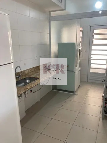 Apartamento à venda com 2 quartos, 72m² - Foto 2