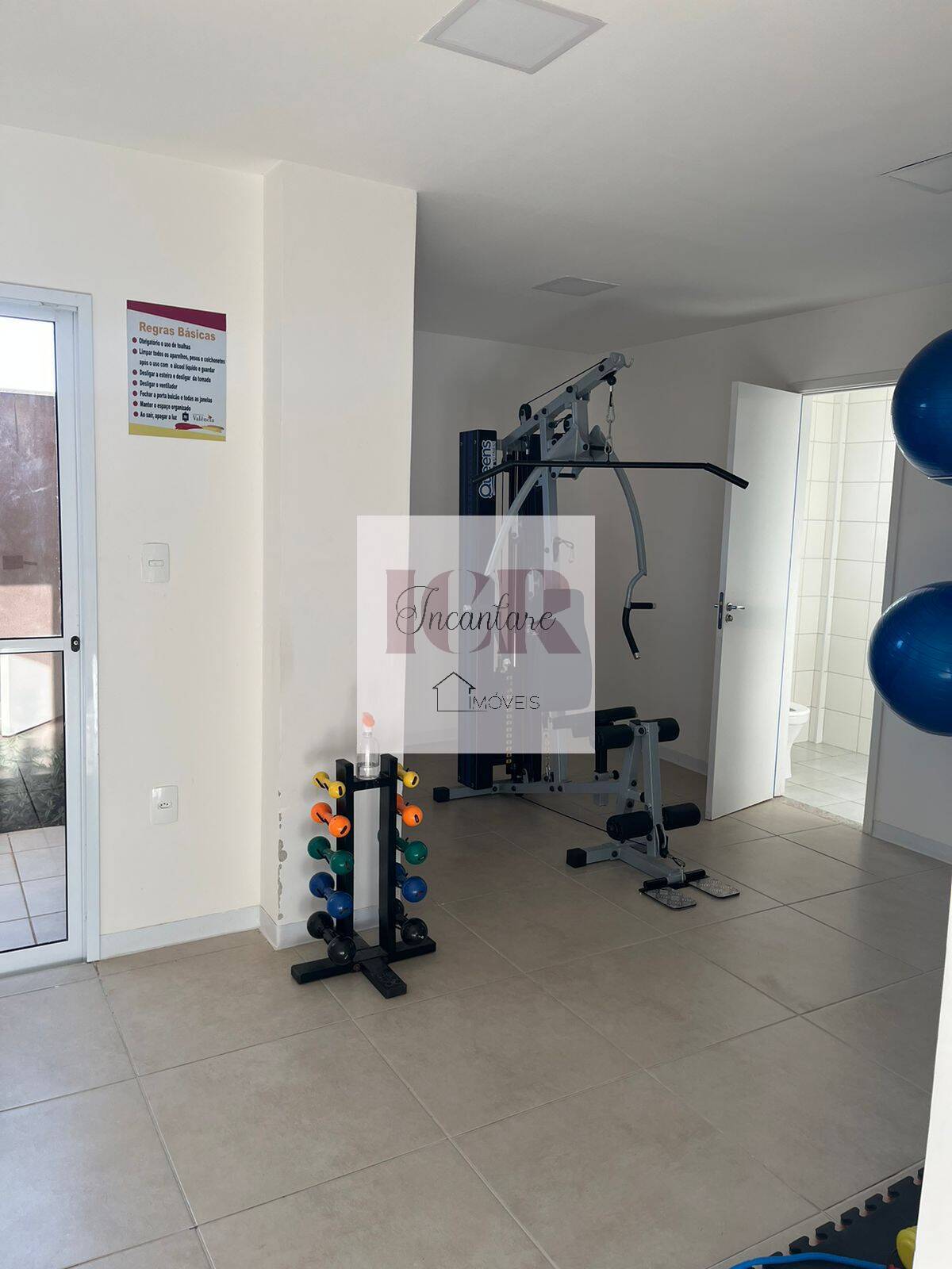 Apartamento à venda com 2 quartos, 68m² - Foto 26