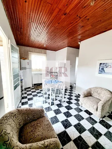 Casa à venda com 2 quartos, 114m² - Foto 1