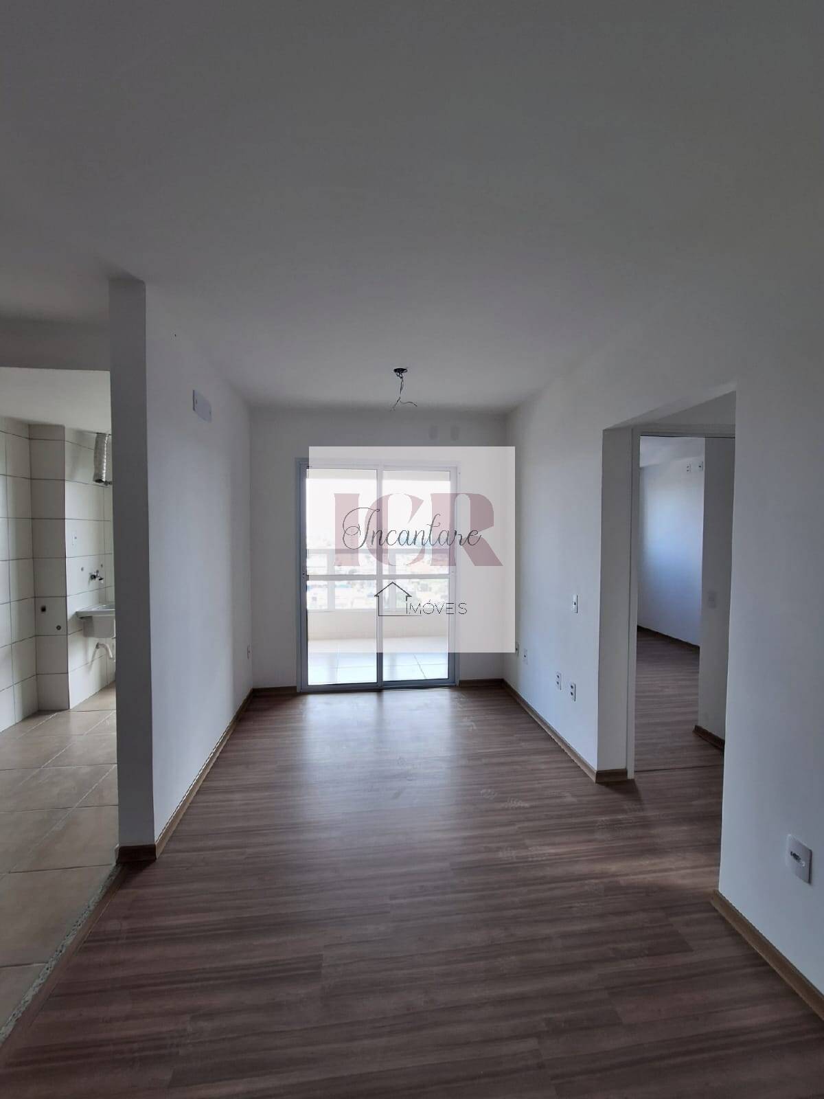 Apartamento à venda com 2 quartos, 62m² - Foto 4