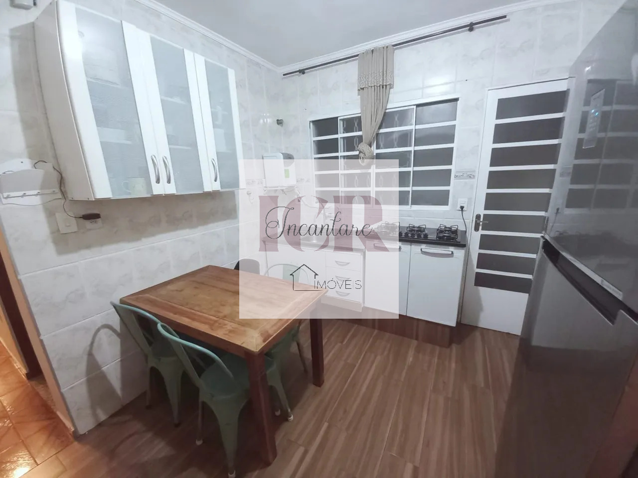 Sobrado à venda com 3 quartos, 150m² - Foto 1