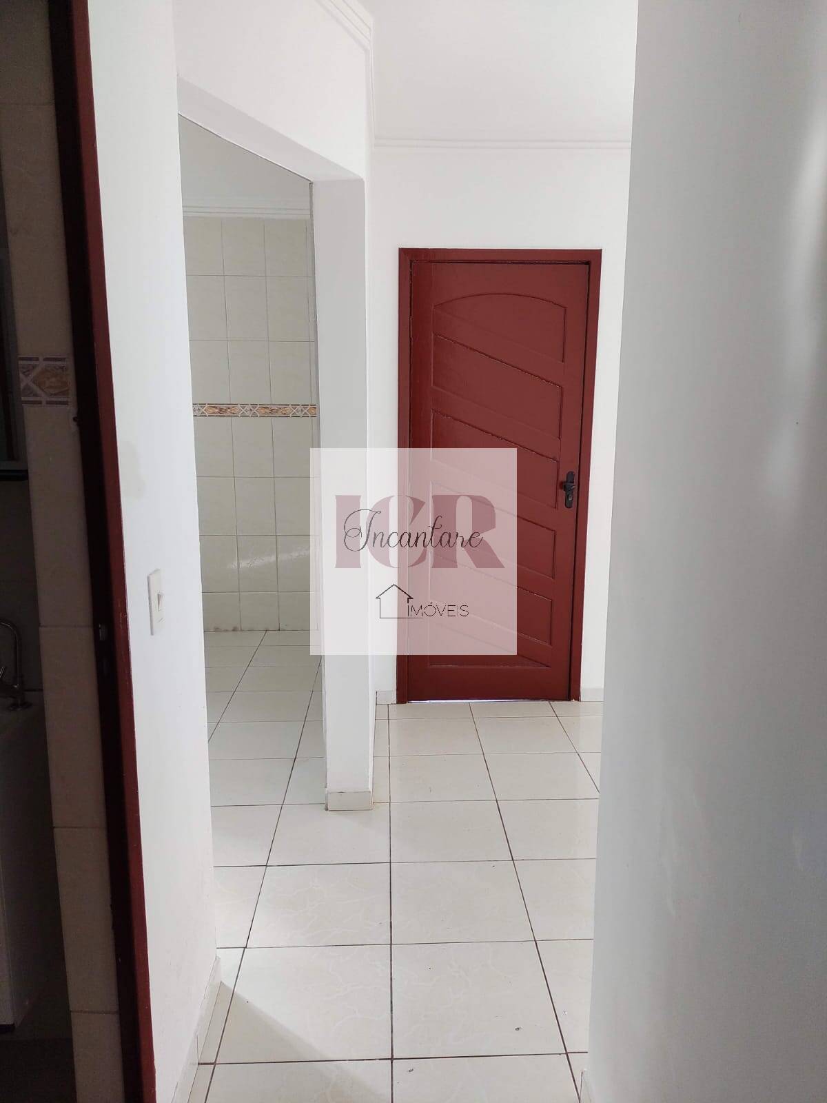 Casa à venda com 2 quartos, 48m² - Foto 1