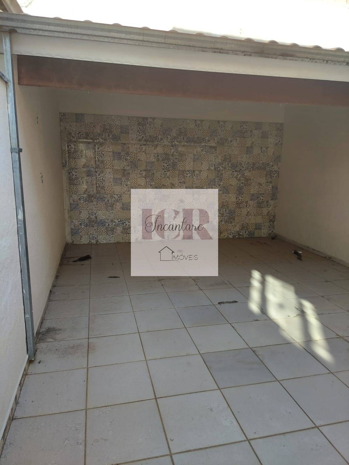 Casa à venda com 2 quartos, 113m² - Foto 2