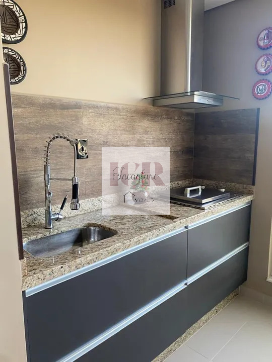 Apartamento à venda com 3 quartos, 98m² - Foto 2