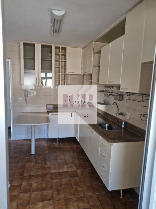 Apartamento à venda com 3 quartos, 80m² - Foto 4