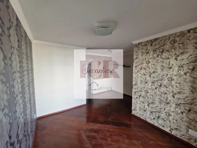 Apartamento à venda com 3 quartos, 80m² - Foto 1