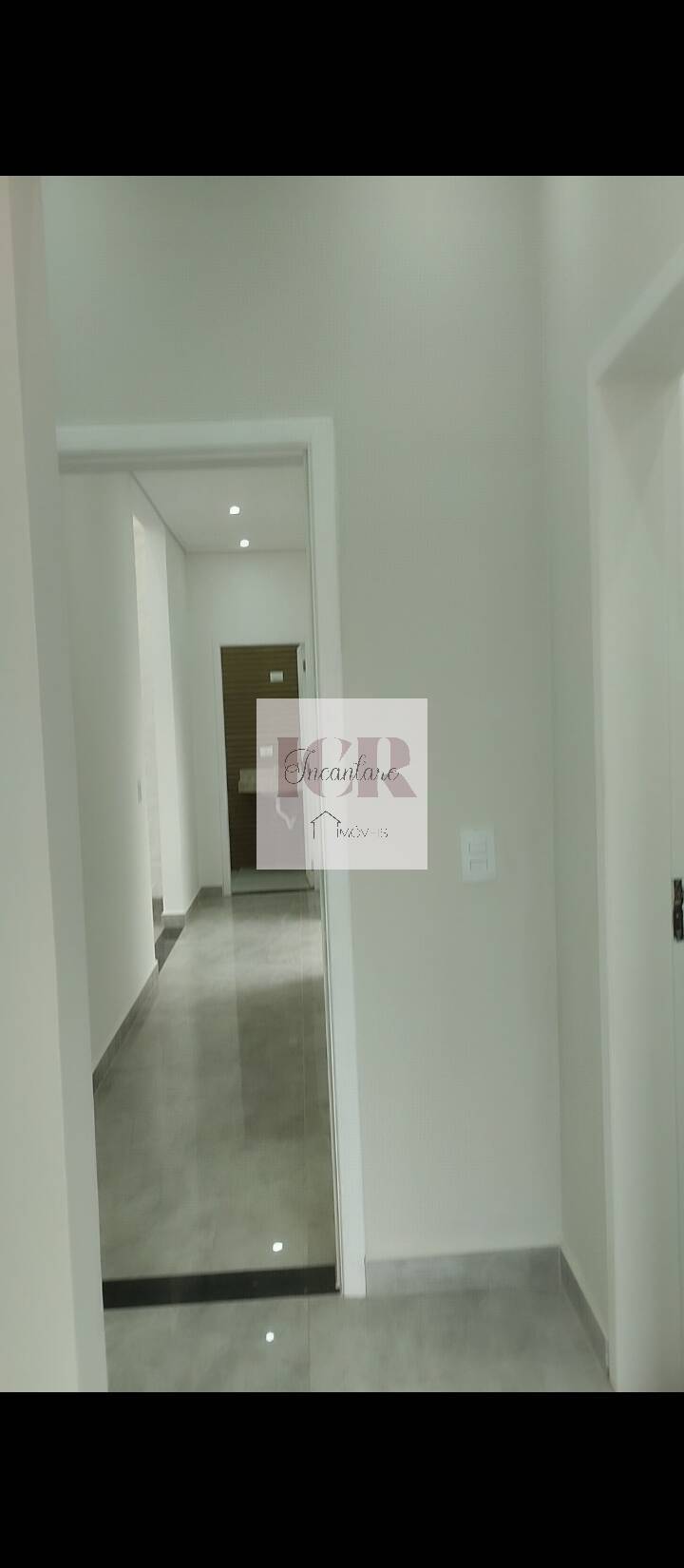 Casa à venda com 3 quartos, 108m² - Foto 4