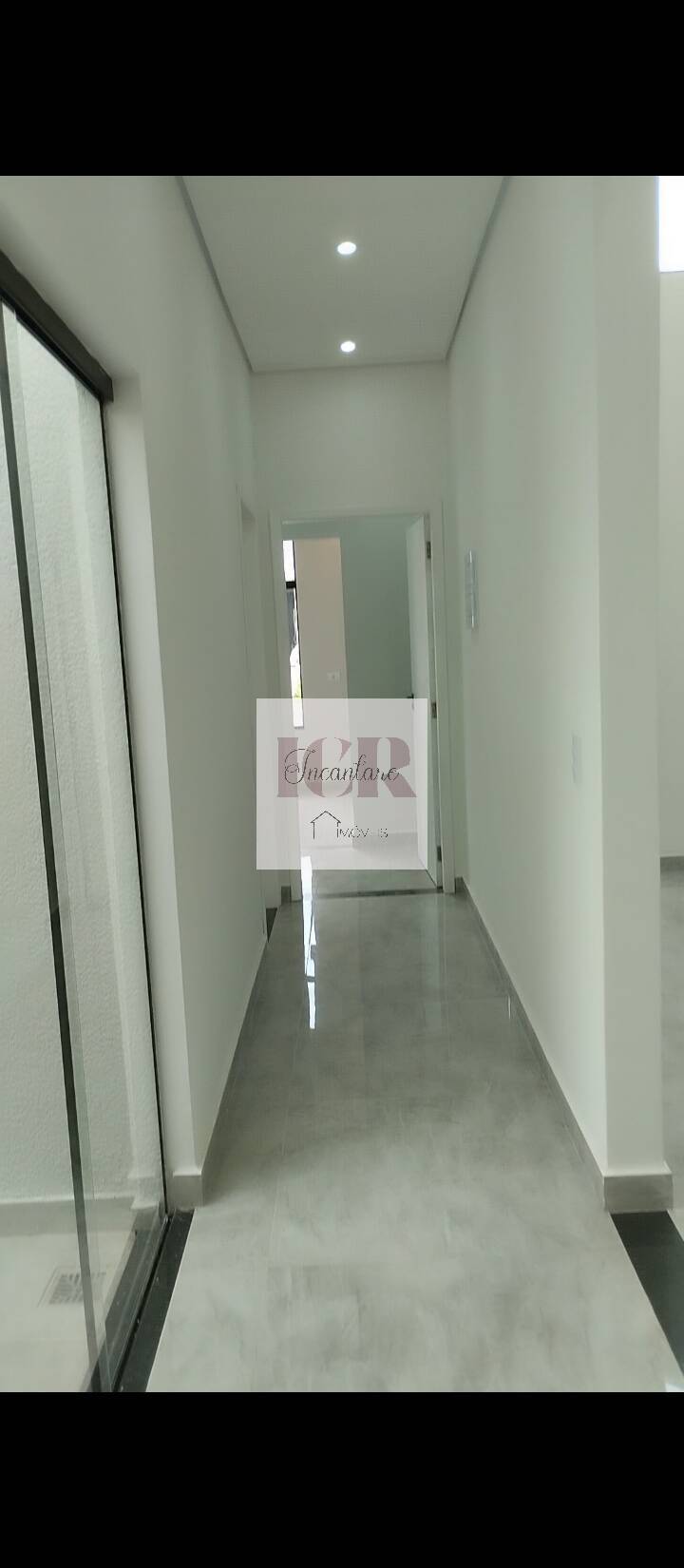 Casa à venda com 3 quartos, 108m² - Foto 11