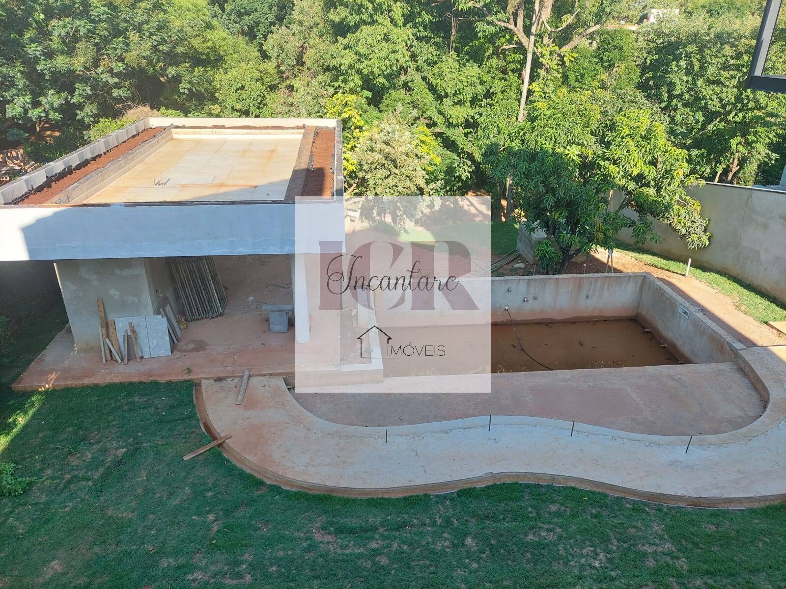 Casa de Condomínio à venda com 5 quartos, 402m² - Foto 30