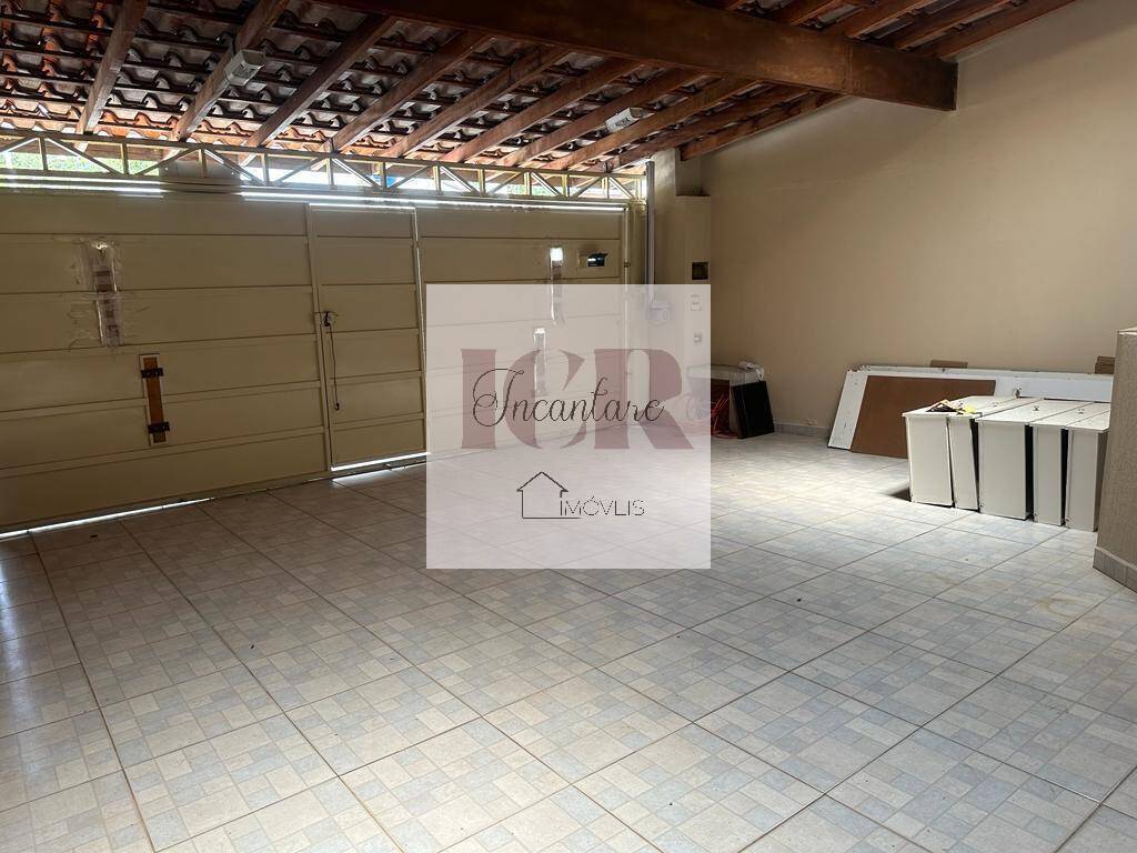 Casa à venda com 2 quartos, 88m² - Foto 2