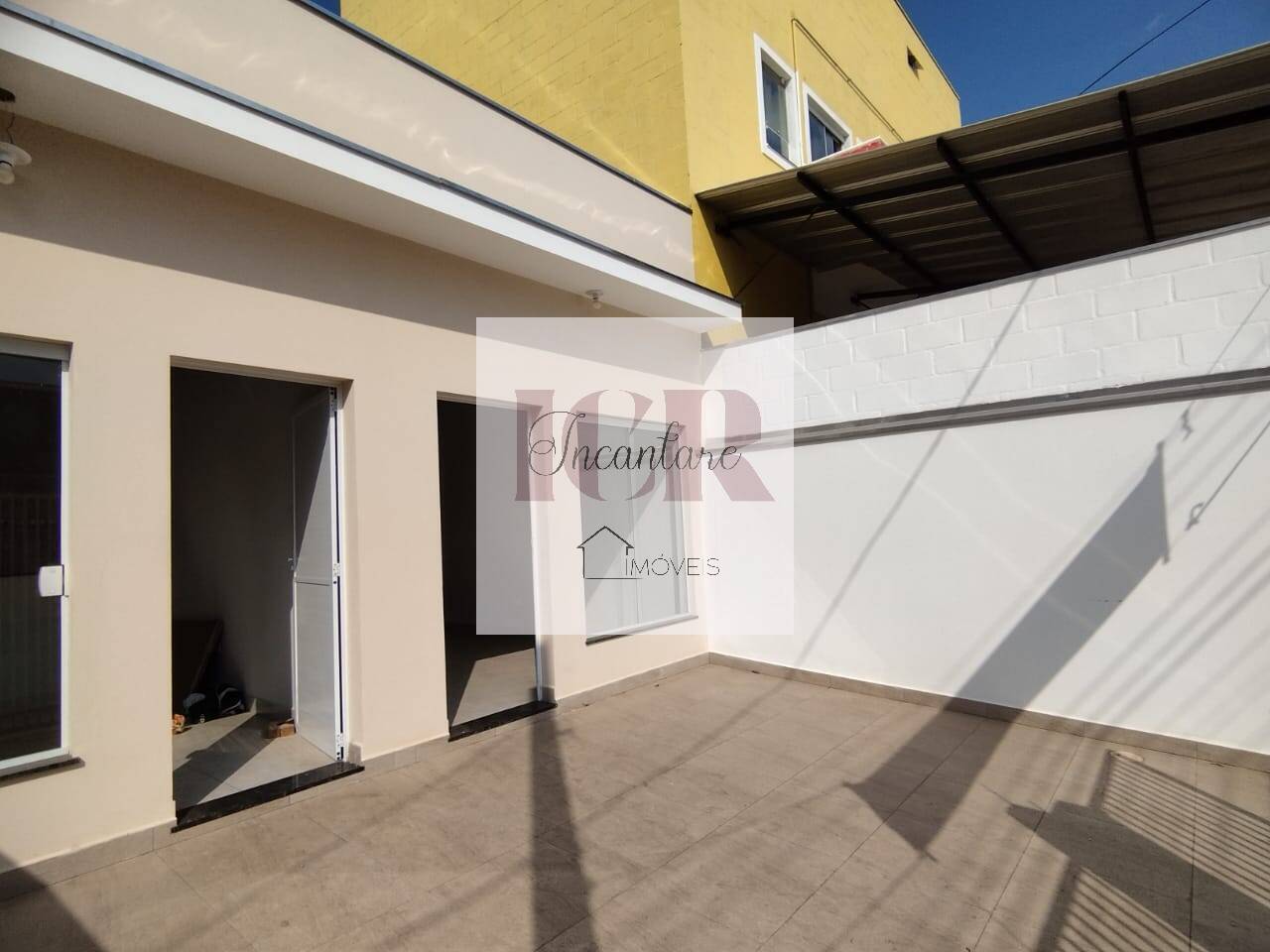 Casa à venda com 2 quartos, 56m² - Foto 13