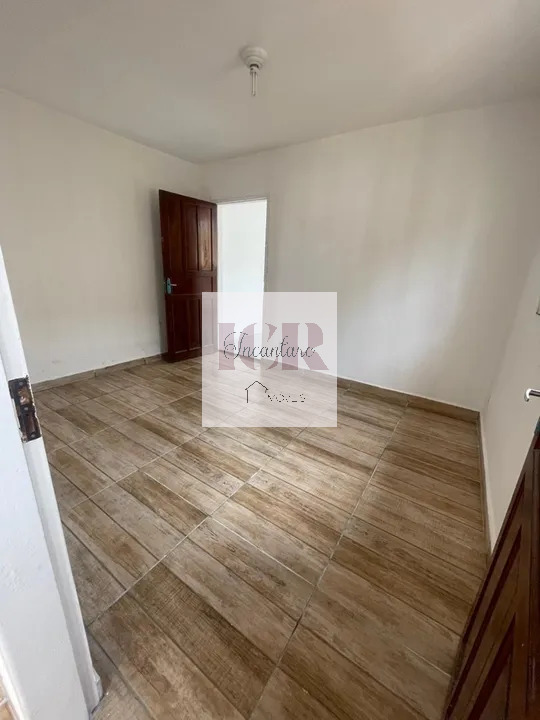 Casa à venda com 2 quartos, 85m² - Foto 5