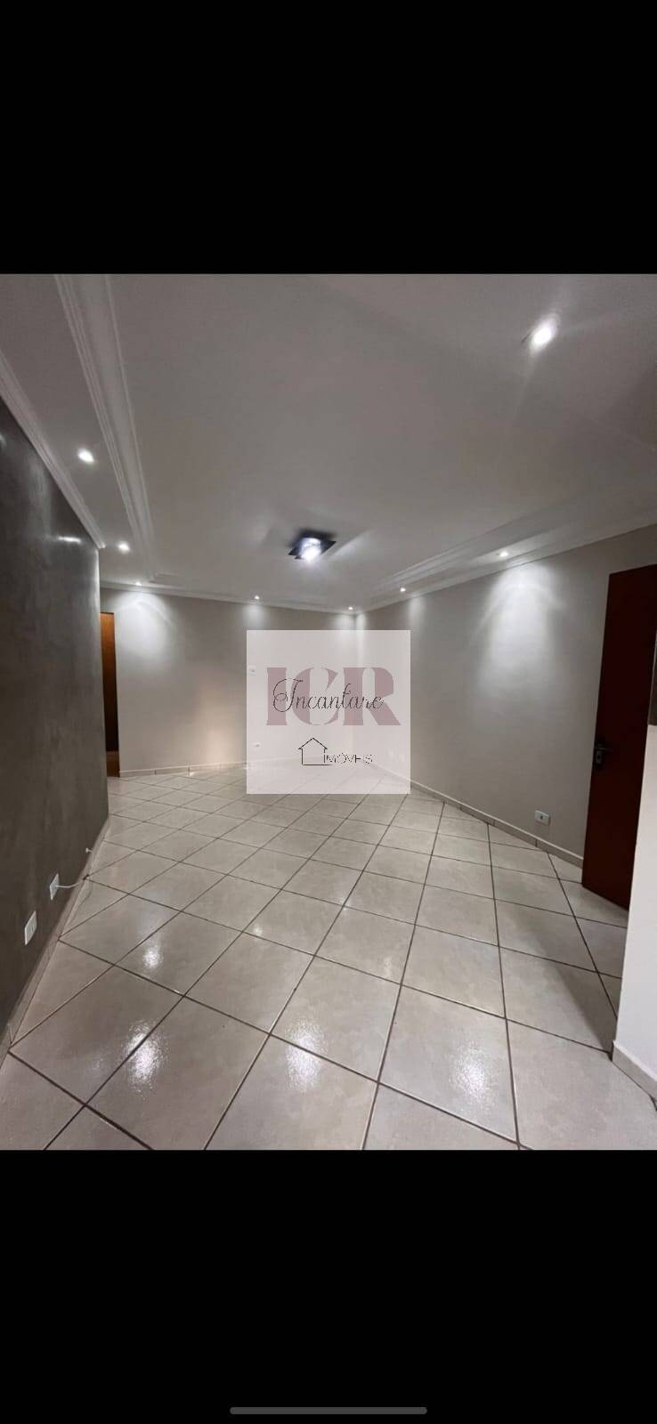 Apartamento à venda com 2 quartos, 73m² - Foto 1