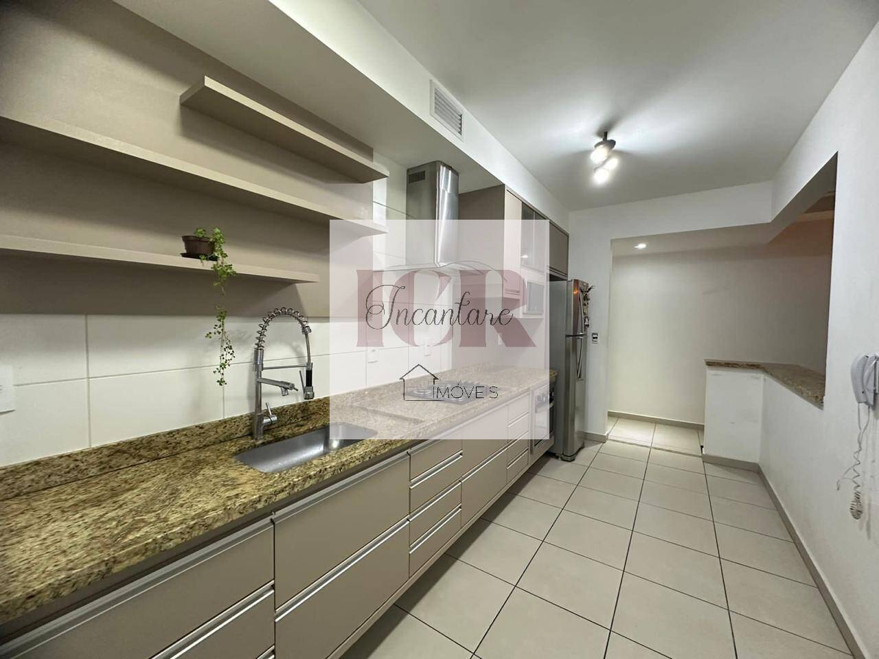 Apartamento à venda com 3 quartos, 128m² - Foto 5