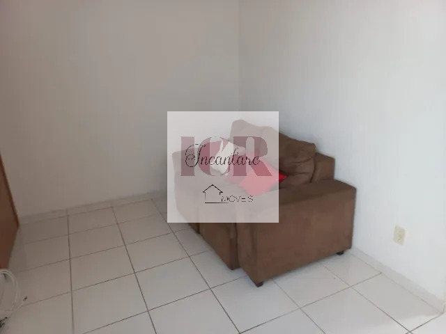 Apartamento à venda com 2 quartos, 42m² - Foto 3