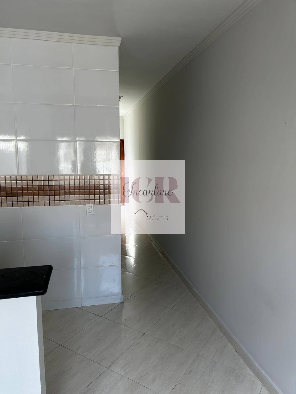 Casa à venda com 2 quartos, 50m² - Foto 2