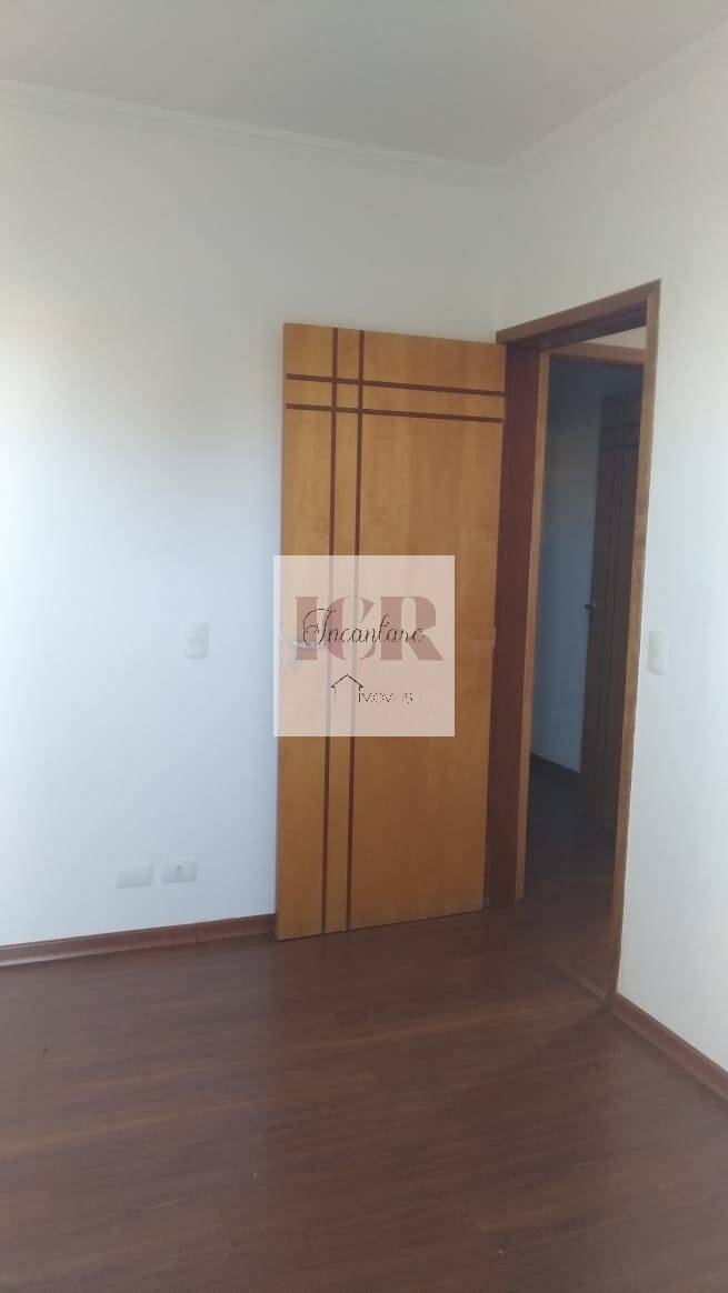 Apartamento à venda com 2 quartos, 66m² - Foto 3