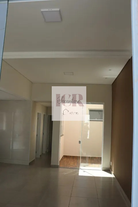 Casa à venda com 2 quartos, 82m² - Foto 2