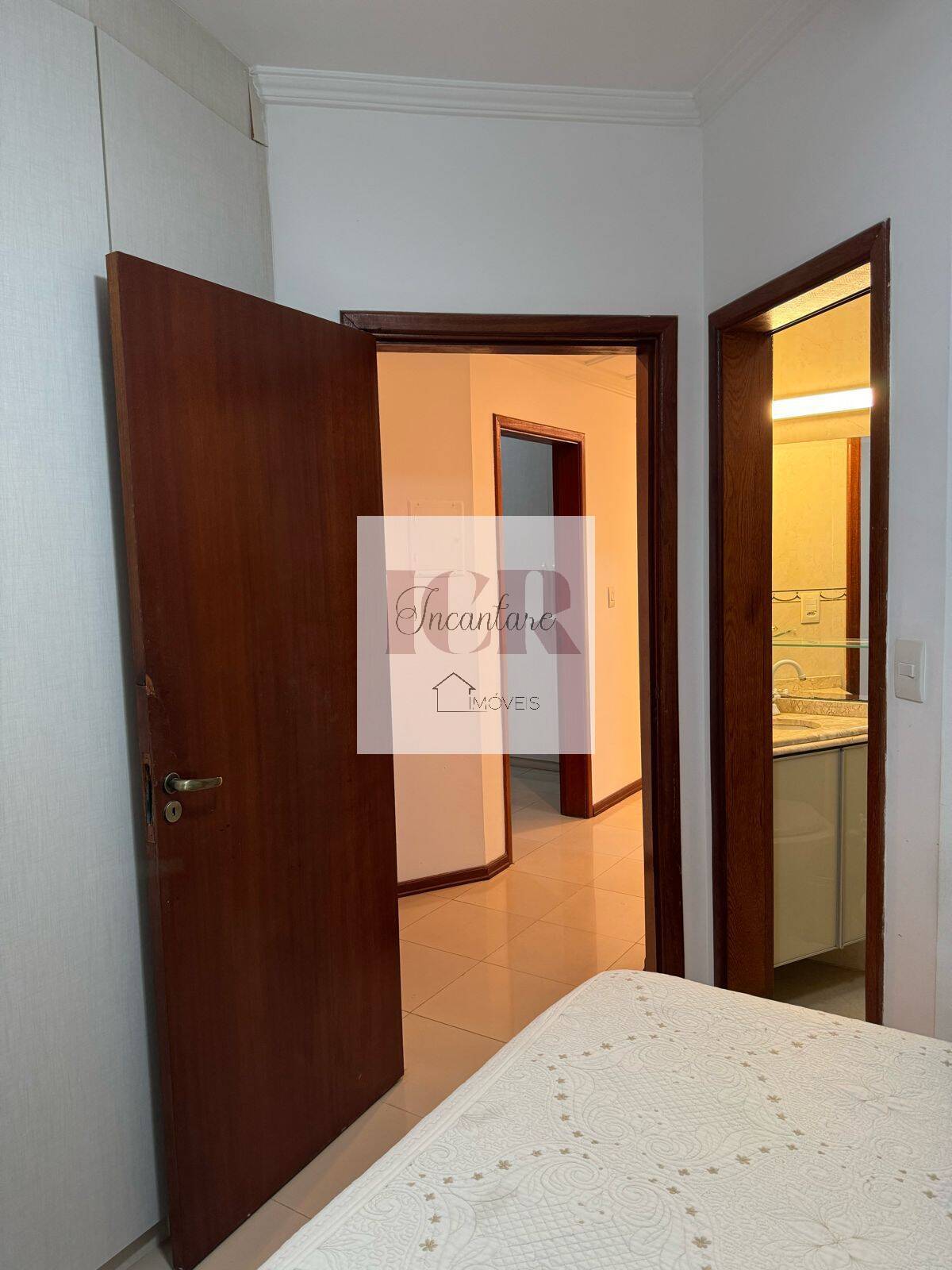 Apartamento à venda com 3 quartos, 74m² - Foto 18