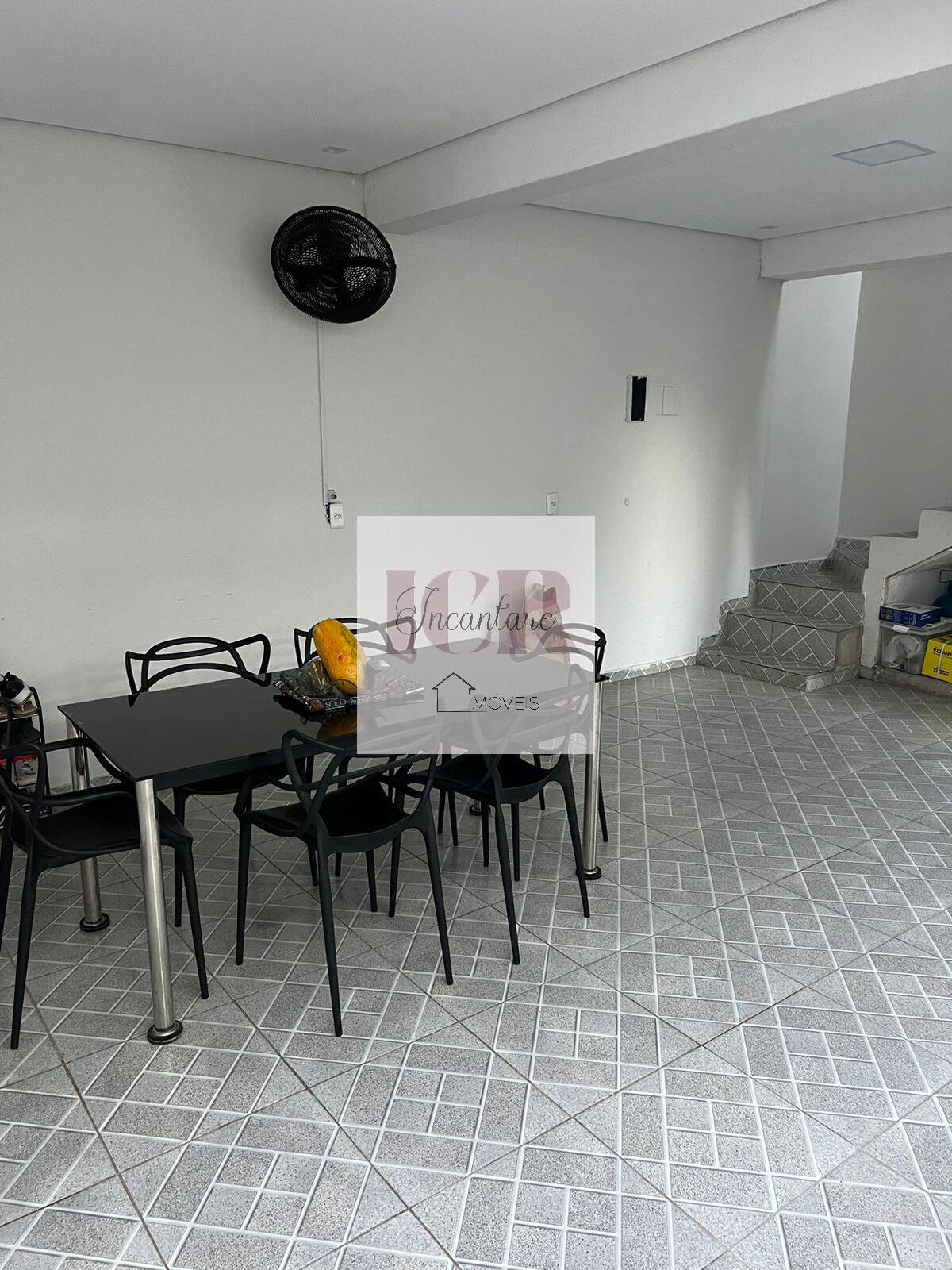 Casa à venda com 3 quartos, 107m² - Foto 2