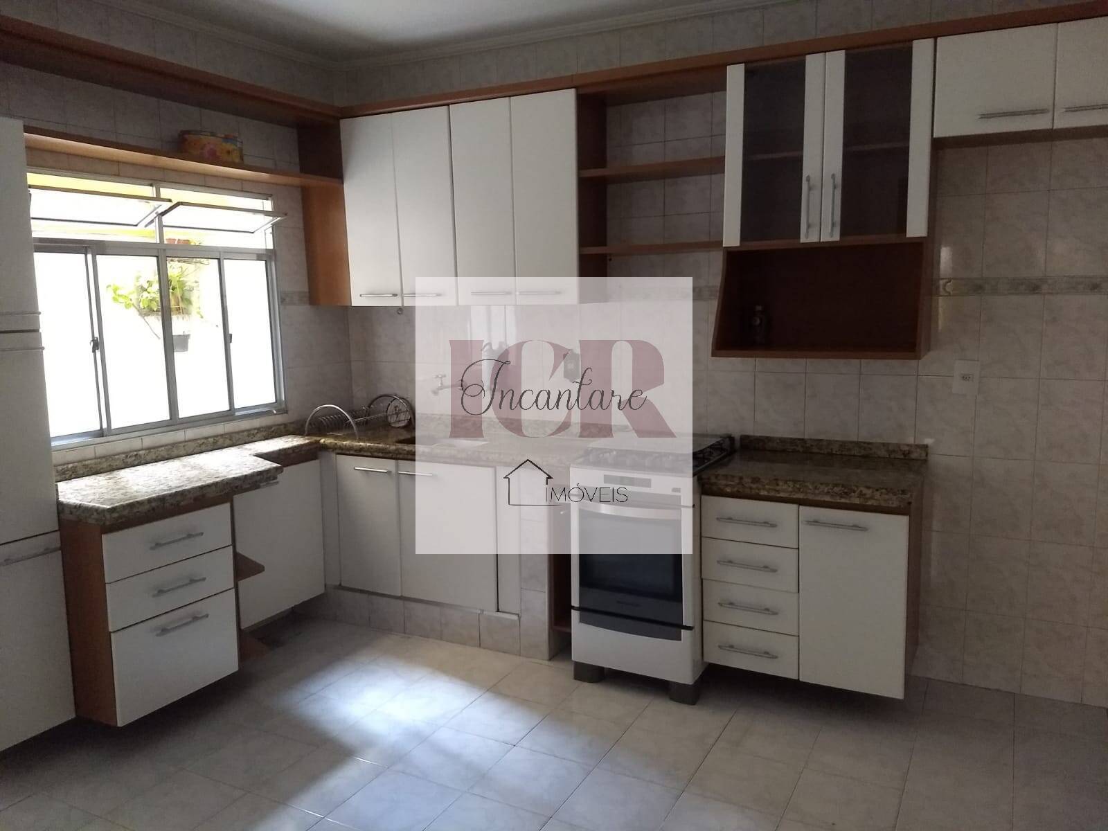 Apartamento à venda com 2 quartos, 75m² - Foto 1