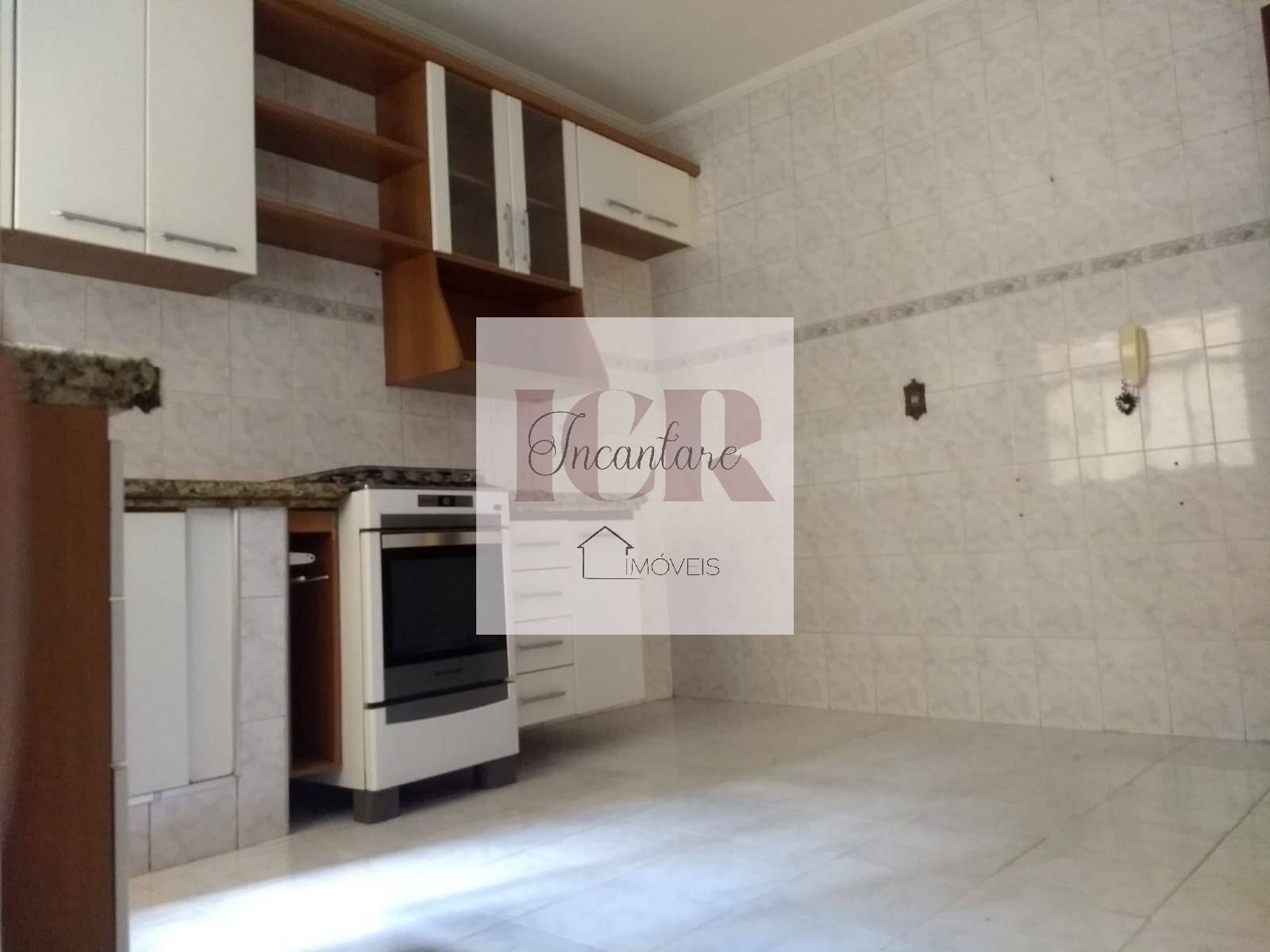 Apartamento à venda com 2 quartos, 75m² - Foto 4