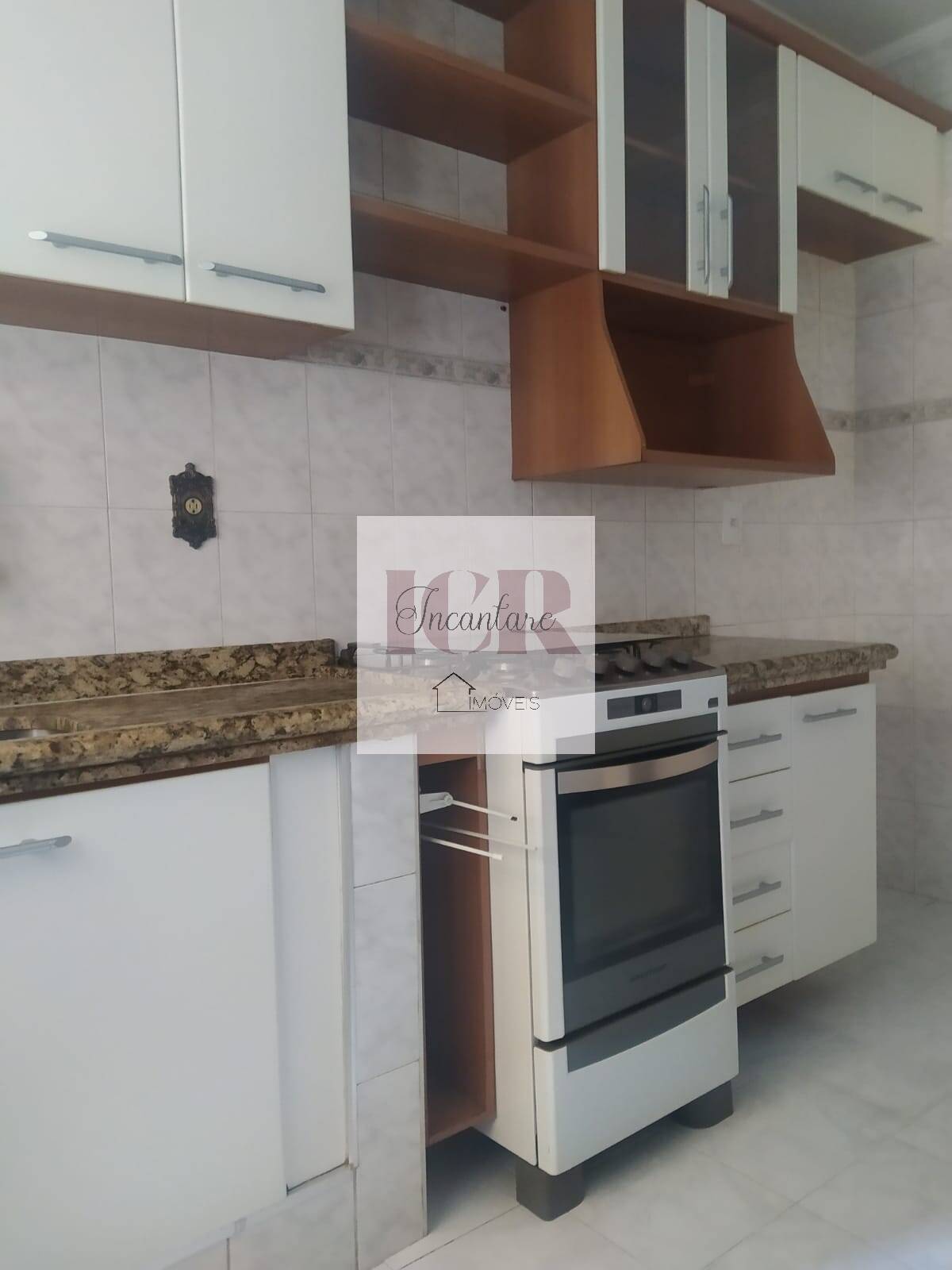 Apartamento à venda com 2 quartos, 75m² - Foto 5