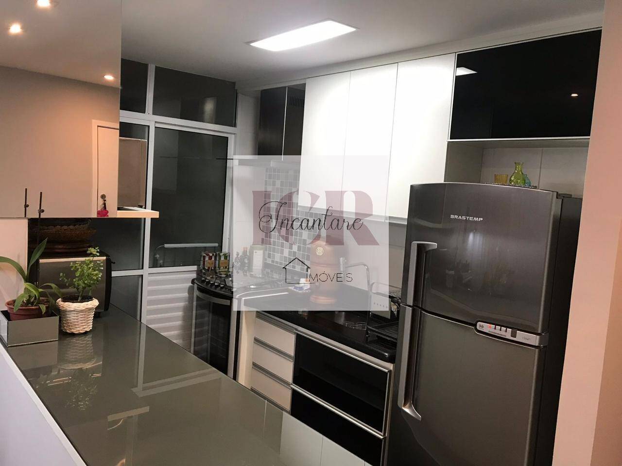 Apartamento à venda com 2 quartos, 70m² - Foto 8