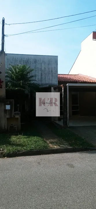 Casa de Condomínio à venda com 3 quartos, 330m² - Foto 2