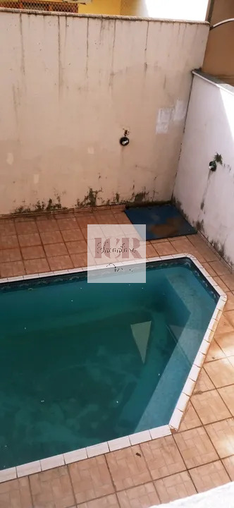 Casa de Condomínio à venda com 3 quartos, 330m² - Foto 4