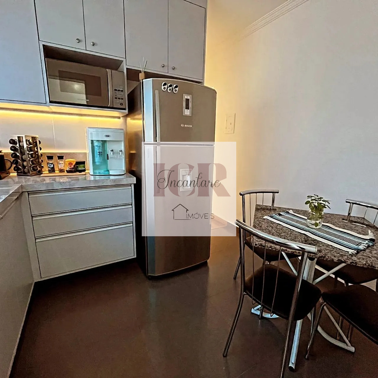 Apartamento à venda com 2 quartos, 52m² - Foto 11