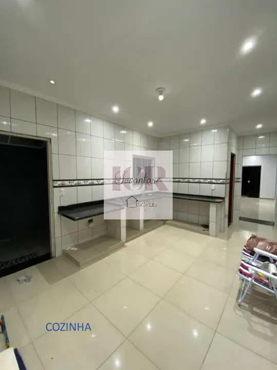 Sobrado à venda com 3 quartos, 150m² - Foto 2