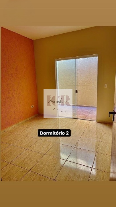 Casa à venda com 2 quartos, 70m² - Foto 3