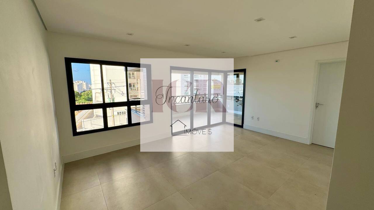 Apartamento à venda com 3 quartos, 131m² - Foto 6