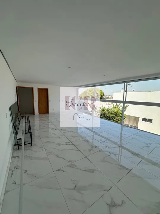 Casa à venda com 2 quartos, 240m² - Foto 5