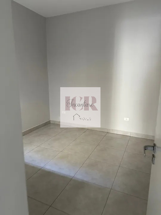 Casa à venda com 2 quartos, 57m² - Foto 11